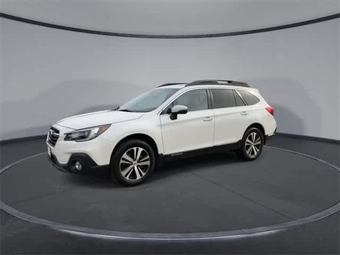 Used 2018 Subaru Outback 2.5i Limited image 4