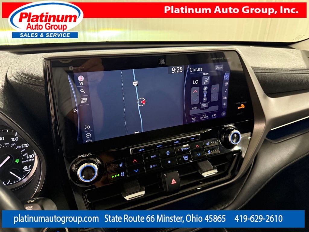 Used 2020 Toyota Highlander Limited FWD image 19