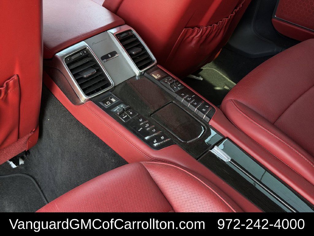 Used 2015 Porsche Panamera AWD/4WD image 30