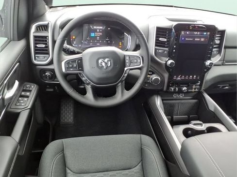 New 2026 RAM 1500 Big Horn AWD/4WD image 16
