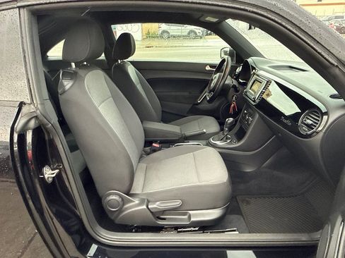 Used 2017 Volkswagen Beetle 1.8T S image 23