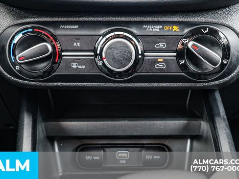 Used 2025 Kia Soul LX w/ LX Technology Package image 40