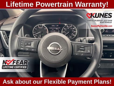 Used 2023 Nissan Rogue S image 15