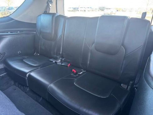 Used 2022 Nissan Armada SV image 25