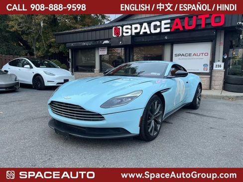 Used 2018 Aston Martin DB11 V12 image 1