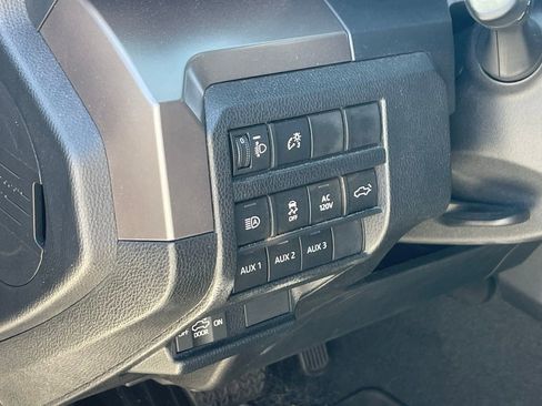 Used 2024 Toyota Tacoma TRD Off-Road w/ TRD Off Road Premium Package image 6