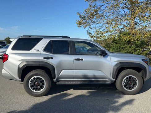 Used 2025 Toyota 4Runner TRD Off-Road image 5