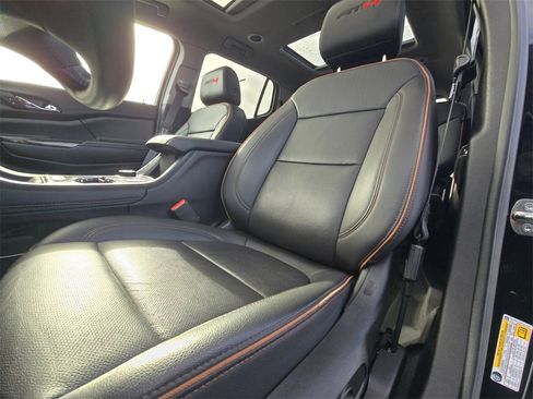 Used 2023 GMC Acadia AT4 image 17