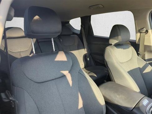 Used 2023 Hyundai Santa Fe SE AWD/4WD image 30