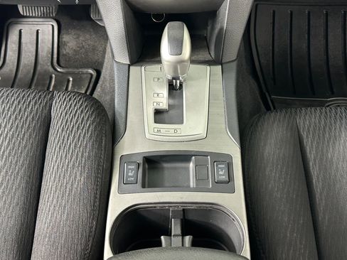 Used 2010 Subaru Outback 2.5i Premium image 35