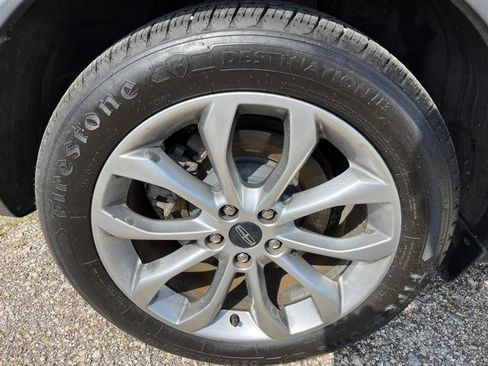 Used 2015 Lincoln MKC FWD w/ Equipment Group 101A Select image 9