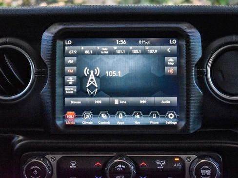 Used 2021 Jeep Wrangler Unlimited Sahara image 13