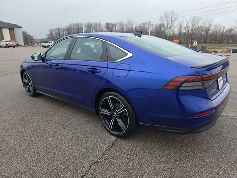 Used 2023 Honda Accord Sport image 11