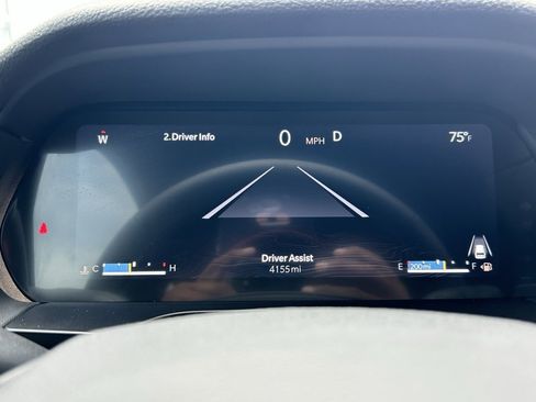 Used 2025 Jeep Grand Cherokee Laredo w/ MOPAR Finishing Package image 7