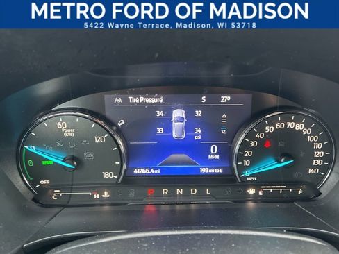 Used 2022 Ford Escape SE image 31