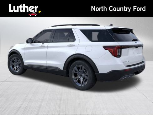 New 2026 Ford Explorer Active w/ Active Comfort Package image 4