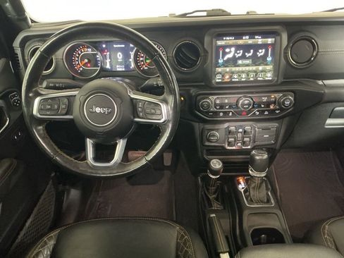 Used 2021 Jeep Gladiator Overland image 15