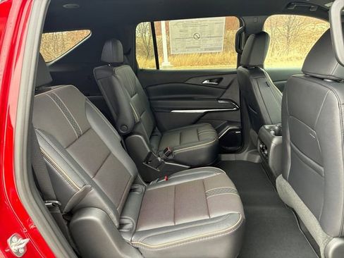 New 2026 Chevrolet Traverse High Country image 15