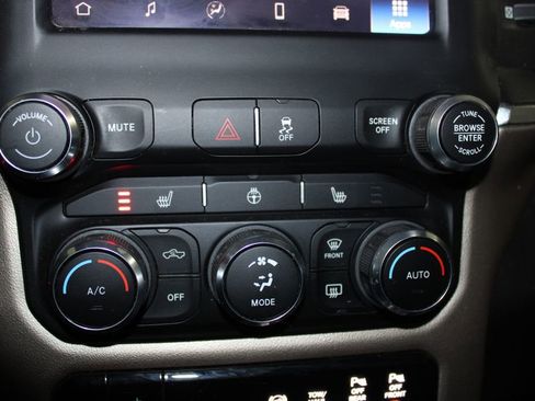 Used 2022 RAM 2500 Laramie image 31