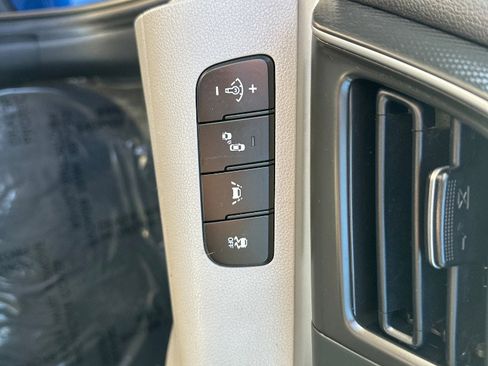 Used 2019 Hyundai Elantra SEL image 33