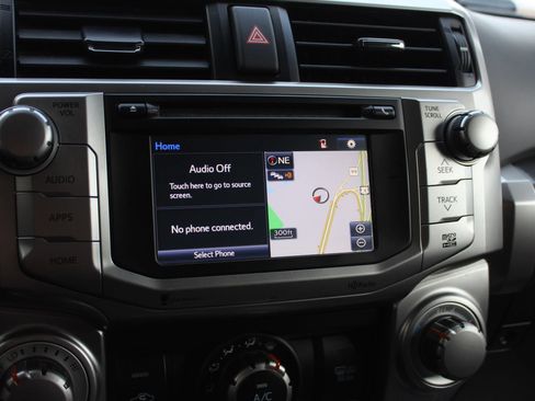 Used 2015 Toyota 4Runner SR5 image 32