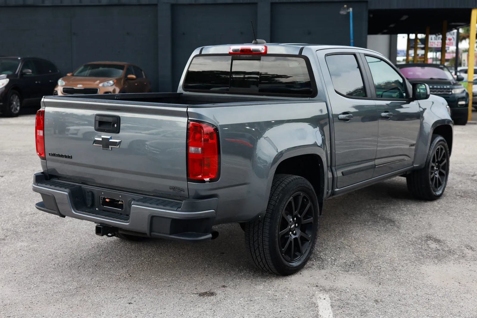Used 2020 Chevrolet Colorado LT w/ Colorado RST Special Edition RWD image 7