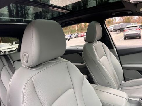 Used 2018 Audi Q7 3.0T Premium Plus w/ Premium Plus Package image 35