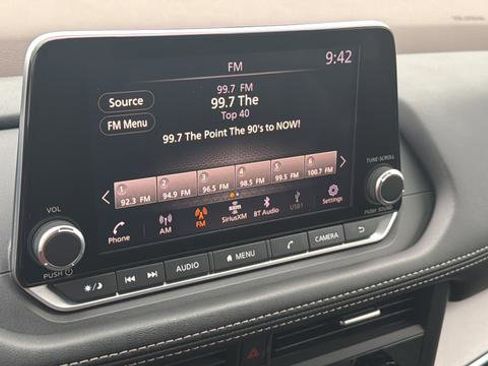 Used 2023 Nissan Rogue SV image 13