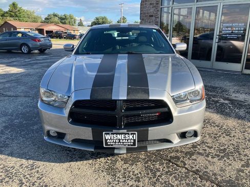 Used 2014 Dodge Charger SXT w/ Driver Confidence Group (AJG) AWD/4WD image 8