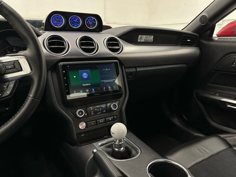 Used 2022 Ford Mustang GT RWD image 24