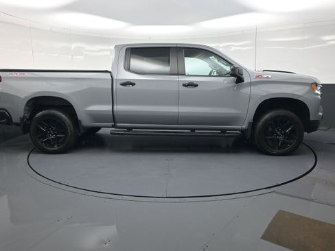 Used 2024 Chevrolet Silverado 1500 LT Trail Boss w/ Convenience Package II AWD/4WD image 2