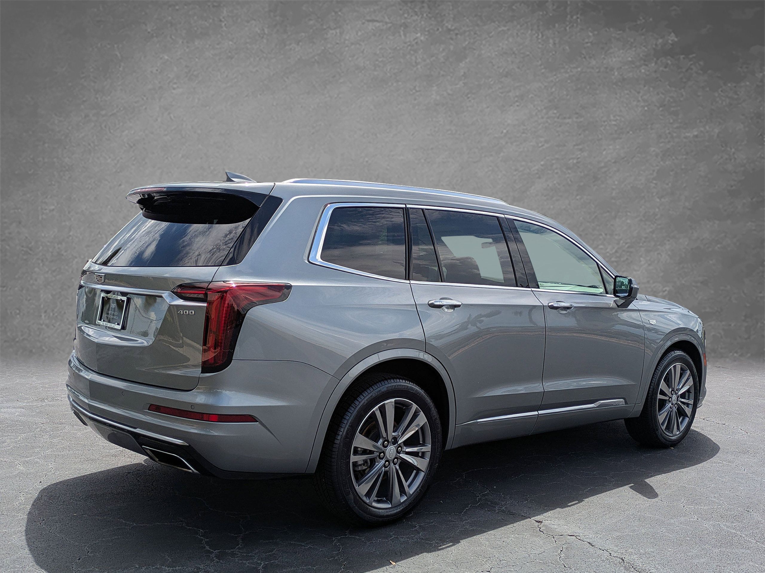 Certified 2024 Cadillac XT6 Premium Luxury FWD image 5