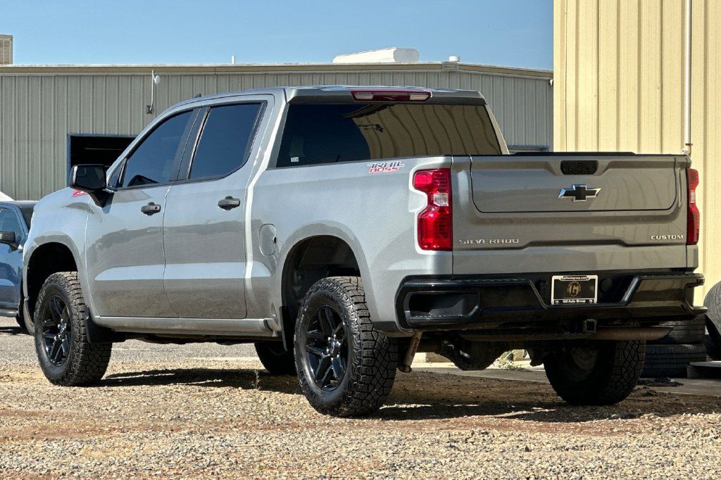 Used 2025 Chevrolet Silverado 1500 Custom Trail Boss AWD/4WD image 6