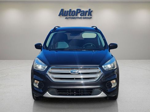 Certified 2018 Ford Escape SE image 2