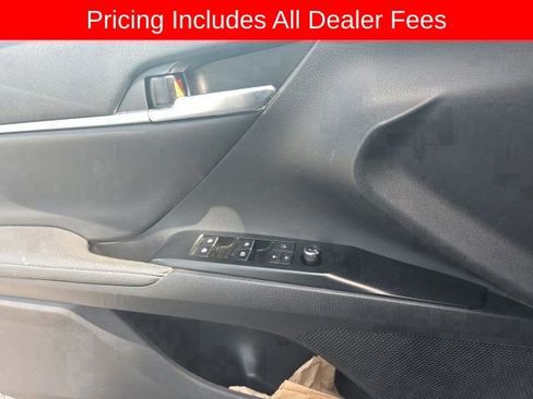 Used 2020 Toyota Camry XSE FWD image 4