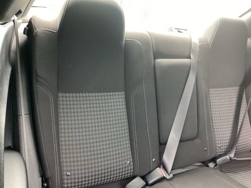 Used 2021 Dodge Challenger SXT image 21