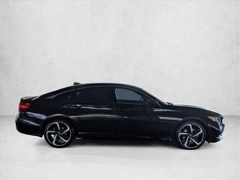 Used 2022 Honda Accord Sport image 4