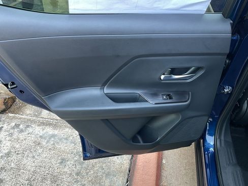 New 2026 Nissan Kicks SV image 18