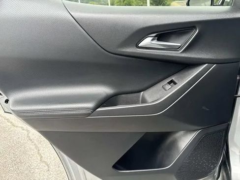Used 2025 Chevrolet Equinox LT FWD image 20