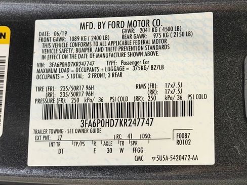 Used 2019 Ford Fusion SE FWD image 25