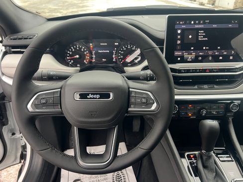 New 2026 Jeep Compass Limited image 13