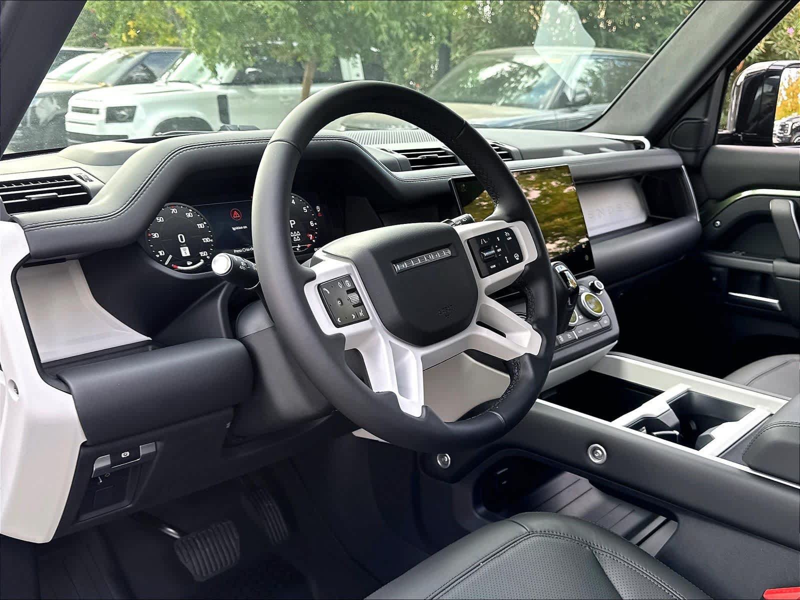 New 2026 Land Rover Defender 110 X-Dynamic SE AWD/4WD image 8