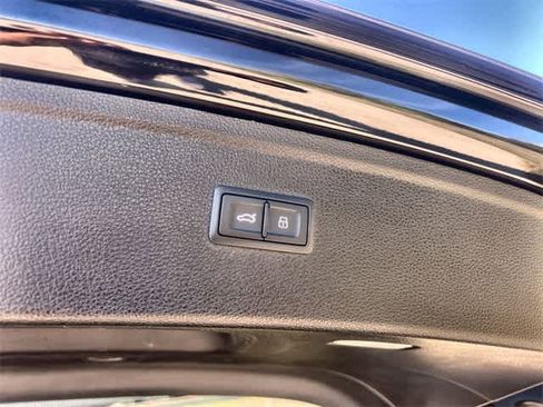 Used 2024 Audi SQ5 Prestige image 34