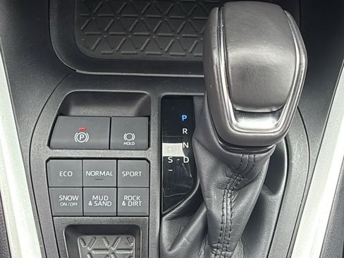 Used 2025 Toyota RAV4 XLE Premium AWD/4WD image 26