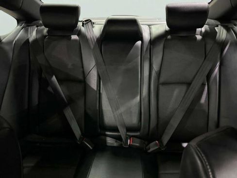 Used 2018 Honda Accord Sport image 34