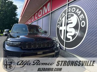 Used 2024 Jeep Grand Cherokee L Summit w/ High Altitude Package AWD/4WD video 1