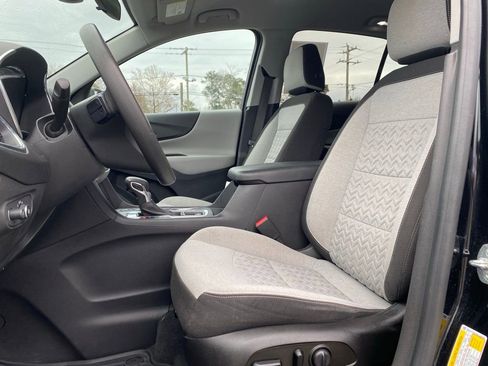 Used 2022 Chevrolet Equinox LT image 10