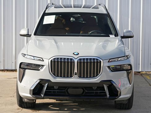 Used 2023 BMW X7 xDrive40i w/ M Sport Package image 55