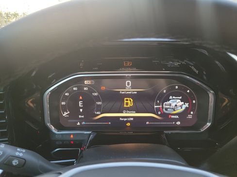 New 2026 GMC Sierra 2500 SLT w/ SLT Premium Package image 10