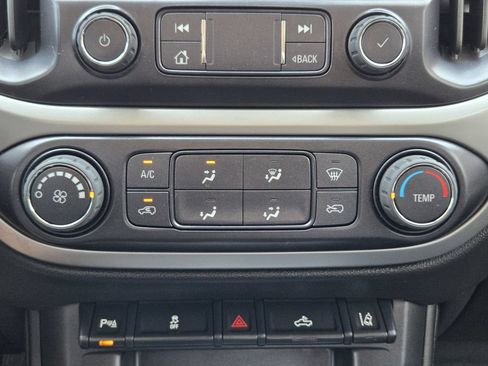 Used 2022 Chevrolet Colorado LT w/ Fleet Safety Package RWD image 19